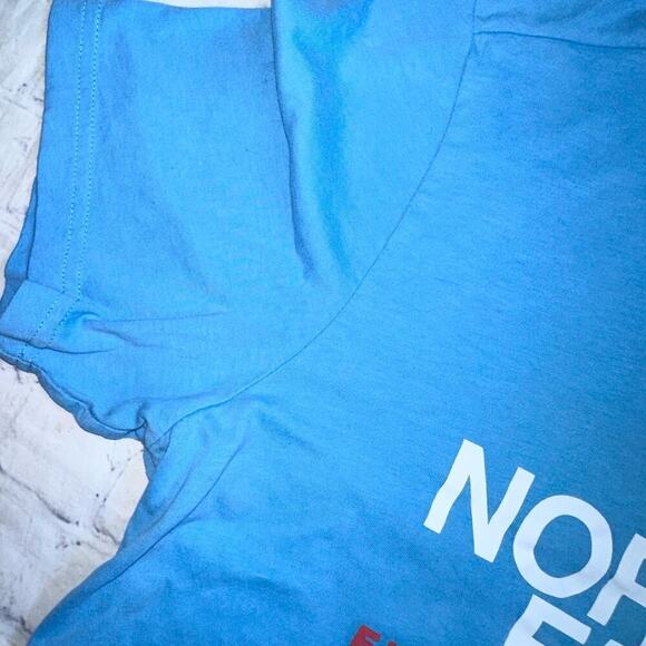 NWOT Men’s Medium The North Face SS Graphic TShirt - Picture 5 of 9